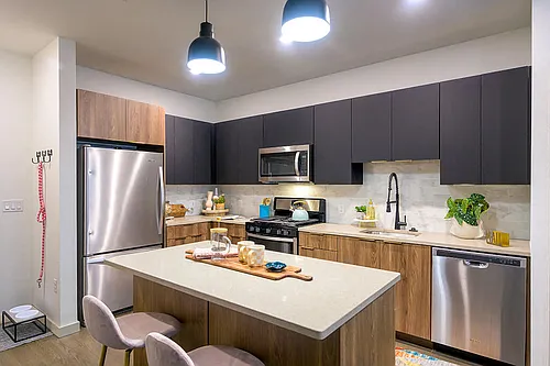 V2 Apartments Photo 1