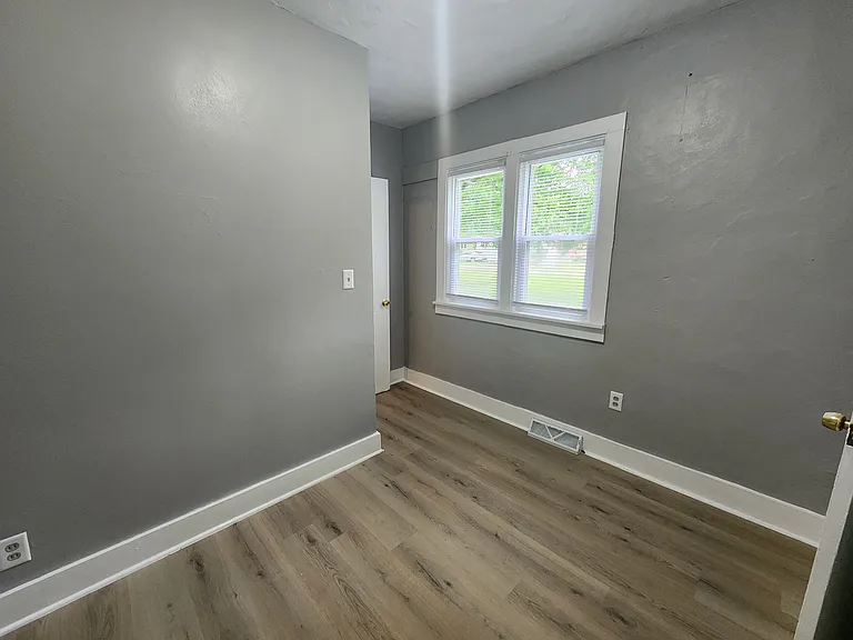 151 French St — Photo 7