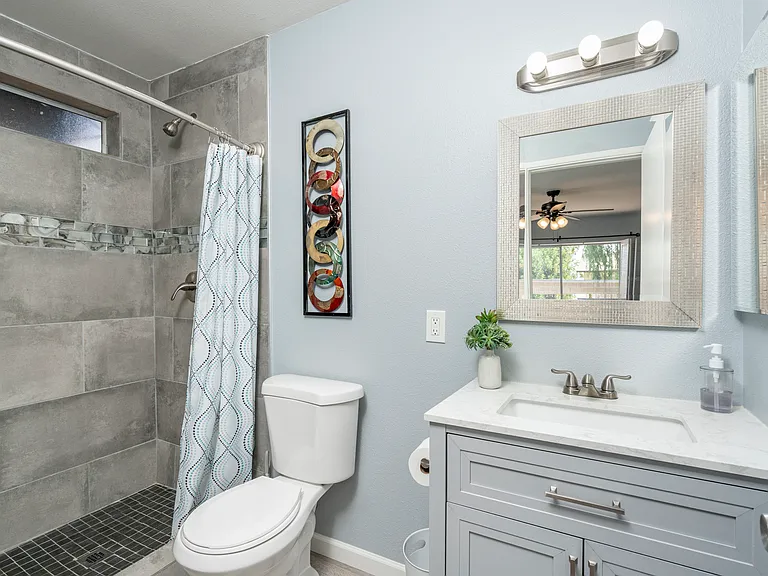 951 W La Jolla Dr — Photo 12