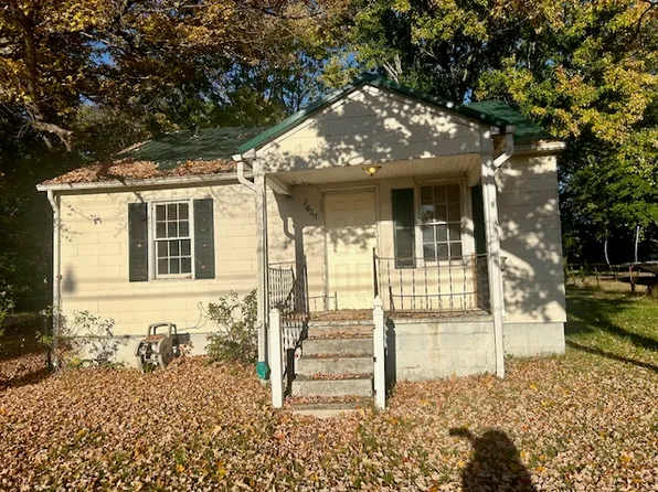 2627 Ludwig St, Winston Salem, NC 27107