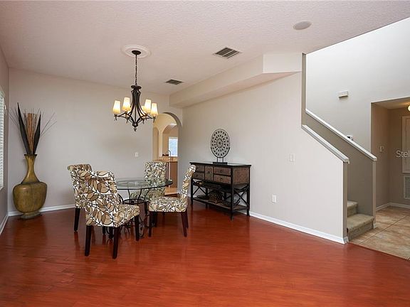 5th image of 13229 Royal George Ave