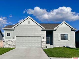11009 Baker St, Omaha, NE 68142