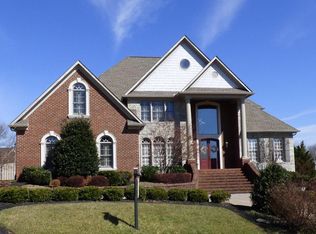1836 Regents Park Rd, Knoxville, TN 37922