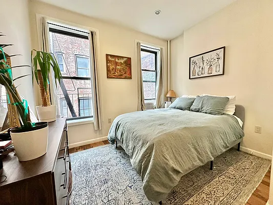 Rented by Astoria Realty | media 13