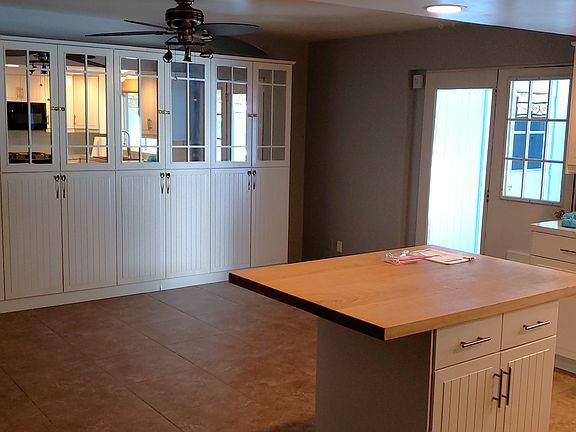 Plenty of Cabinets/Storage