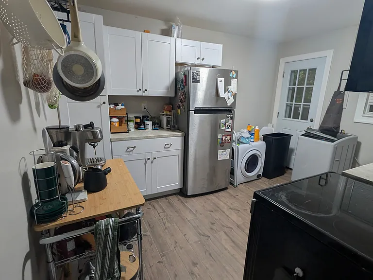 2323 Rush St #B-1 — Photo 3
