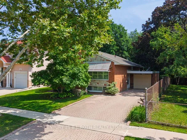 109 Wincott Dr, Toronto, ON M9R 2P5