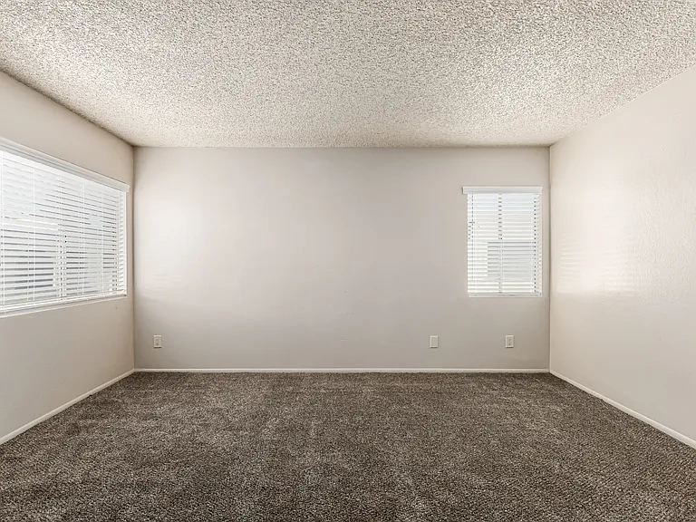 4717 W Bethany Heights Dr — Photo 13
