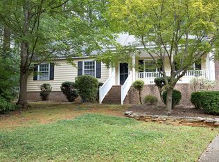 5804 Heatherbrook Cir, Raleigh, NC 27612