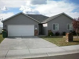 3504 Emerald Downs Ln photo 1