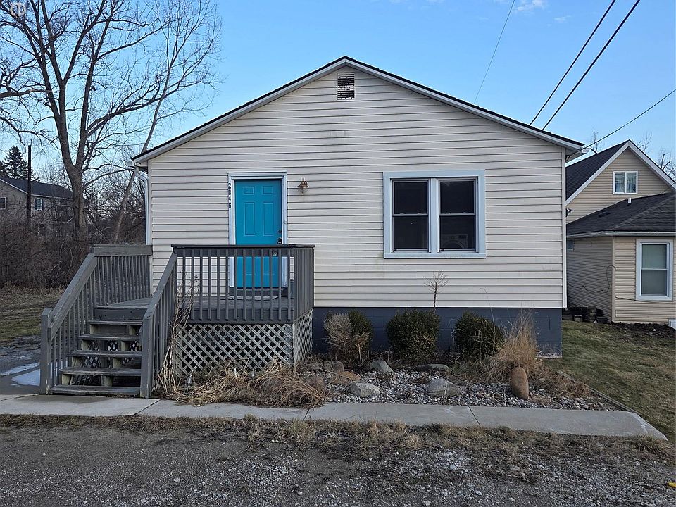 1st image of 2845 School Lake Dr