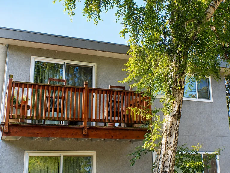 Whiterock Apartments — Photo 2