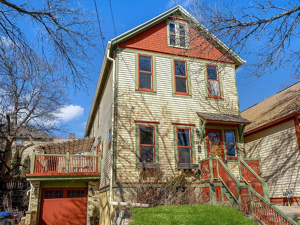 112 E Vine St