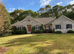 2 Stoney Dr, North Smithfield, RI 02896