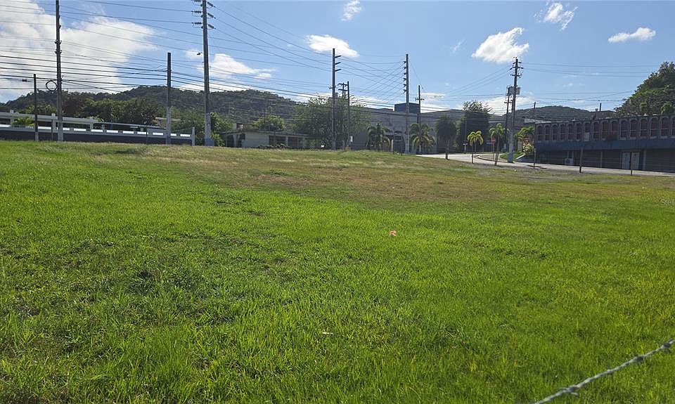 1st image of 102 Carr Ave