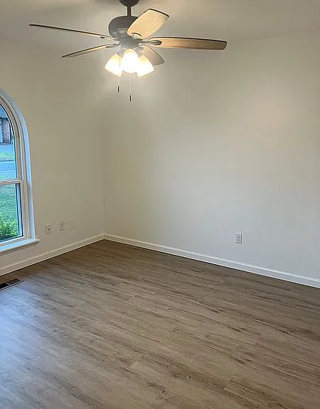 5120 S Atlanta Ave — Photo 2