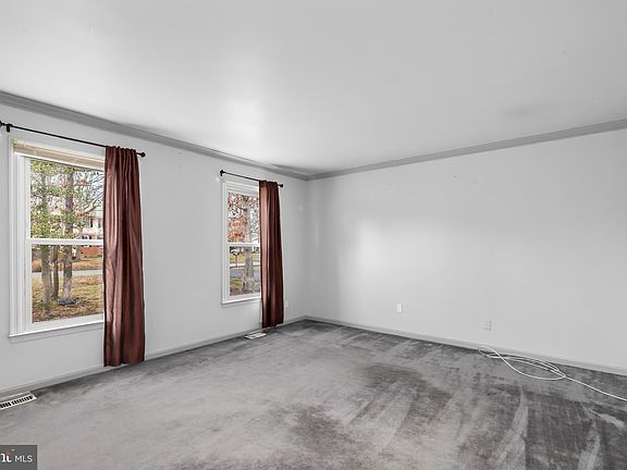 5th image of 5814 Queens Mill Cir