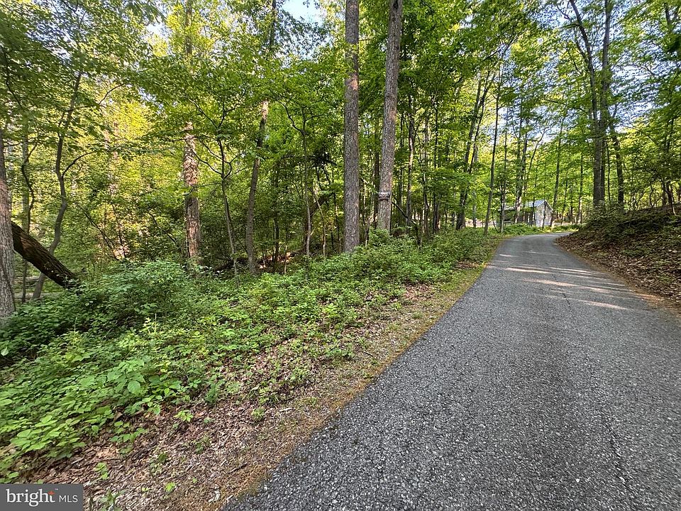 1st image of Edgemont Rd