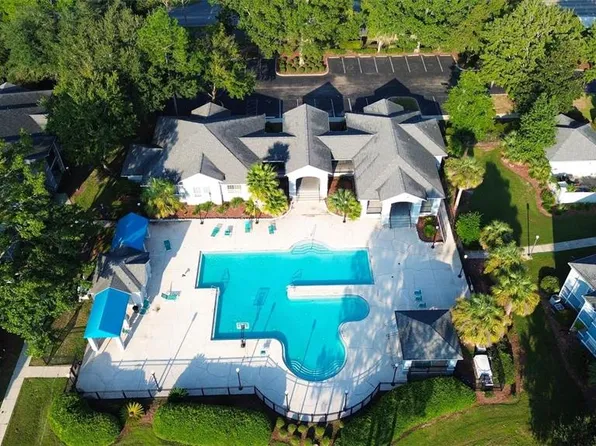 3705 SW 27th St APT 618, Gainesville, FL 32608