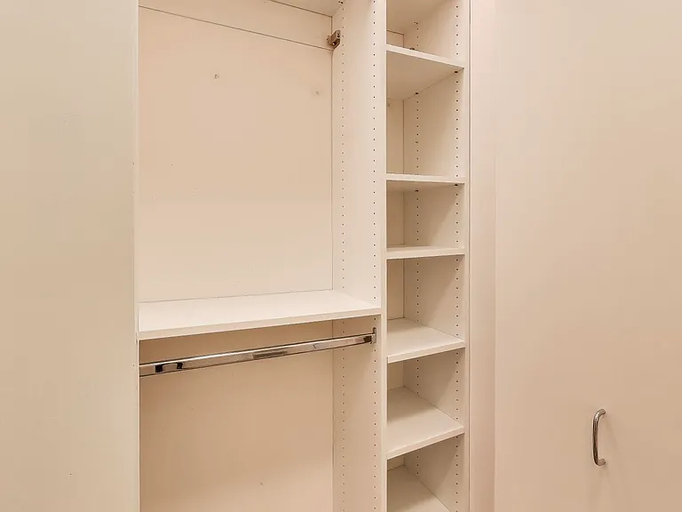 2235 W Maypole Ave #101 — Photo 6