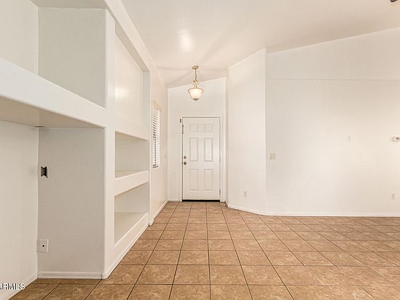 4th image of 1750 E CHAPARRAL Drive