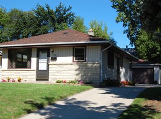 3750 S 92nd St, Milwaukee, WI 53228
