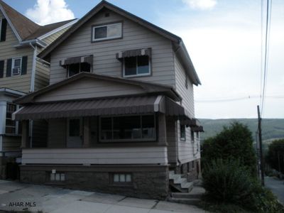 1543 Crawford Ave, Altoona, PA, 16602