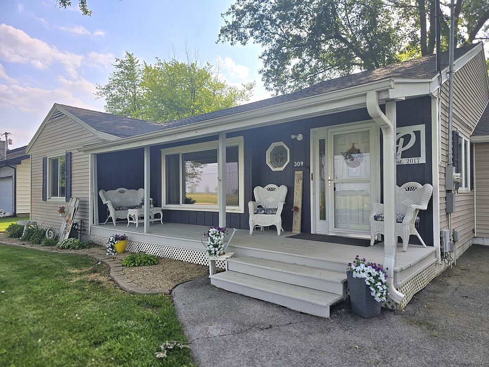 309 S 3rd St, Ashkum, IL 60911 | Zillow
