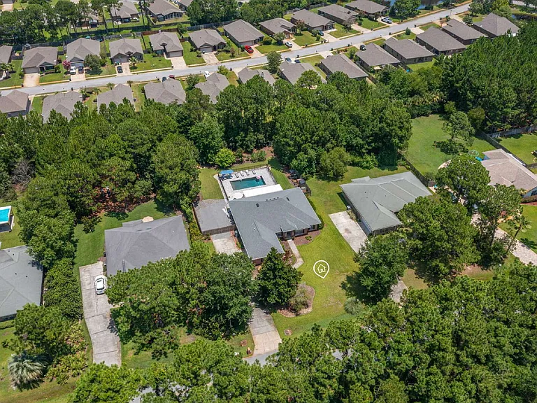 130 W Shipwreck Rd — Photo 49