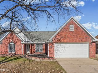 1656 Saddle Ln, Southaven, MS 38671