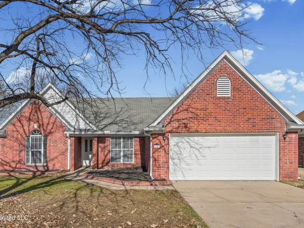 1656 Saddle Ln, Southaven, MS 38671