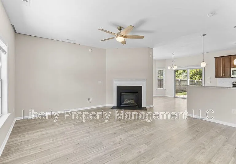 69 Taplow Trl — Photo 2