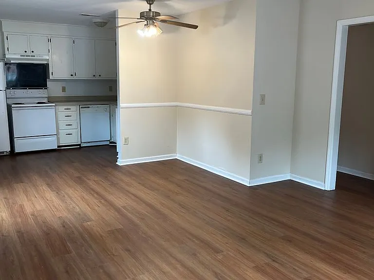 825B Sandpiper Dr — Photo 1
