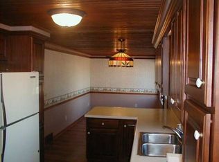 9015 S Airport Rd, Dewitt, MI 48820