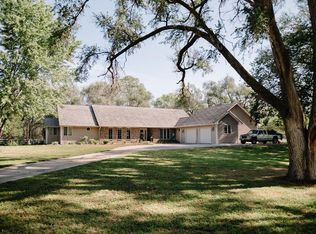 337 Chapman Rd, Chapman, NE 68827