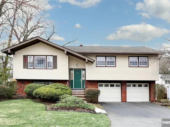 213 Lincoln Blvd, Emerson, NJ 07630