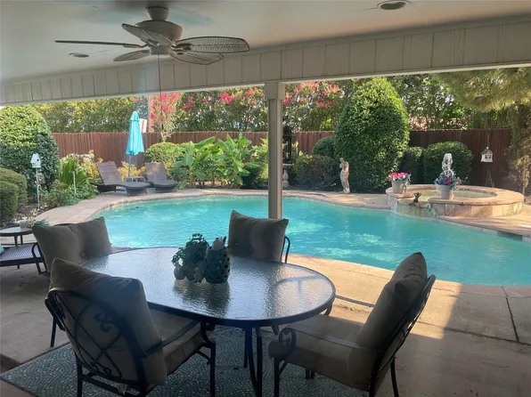 101 Greenway St, Sunnyvale, TX 75182