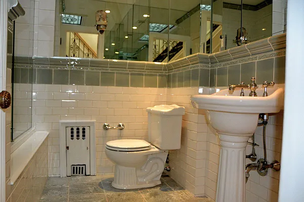 Rented by Level Group | media 16