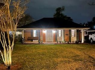 9120 Melrose Ln, River Ridge, LA 70123