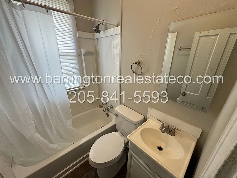 1508 Dennison Ave S #W — Photo 5