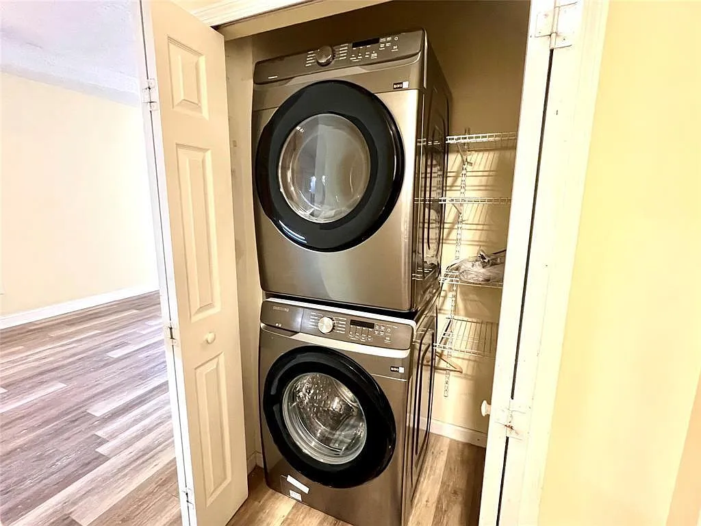 4 bed, 1725 sqft, $3,250 — Photo 4