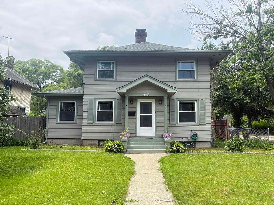 1st image of 2226 Latham St