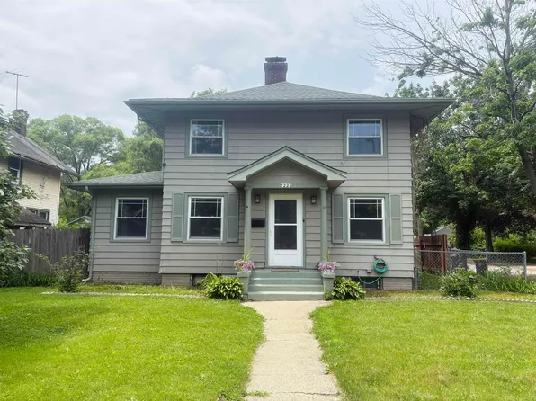 2226 Latham St, Rockford, IL 61103