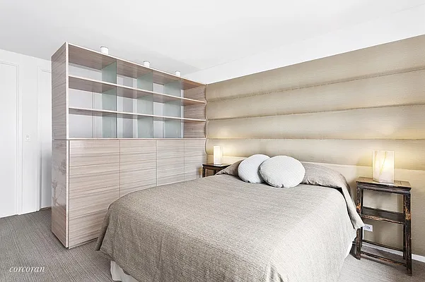 Sold by Corcoran | media 14