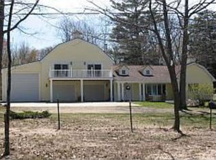 8229 Rita Dr, Port Austin, MI 48467