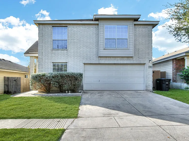 523 Granite Clf — Photo 1