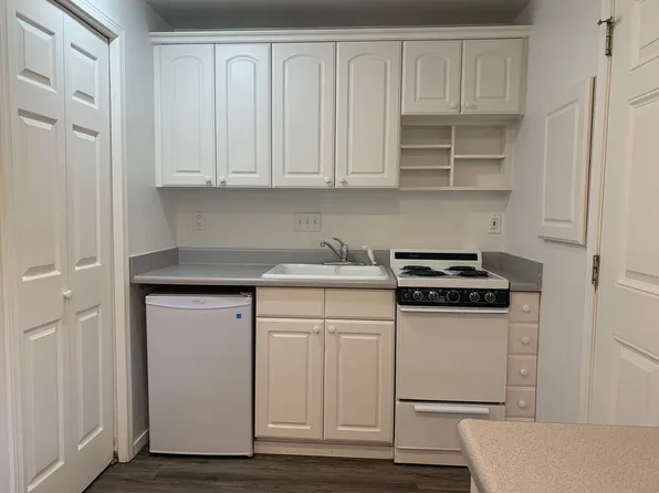 Wallingford House Apartments- Cornerstone Communities, 4048 2nd Ave NE #1, Seattle, WA 98105