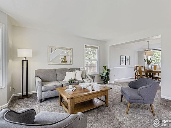 3rd image of 306 Saturn Dr