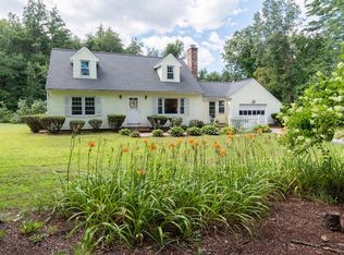 17 Cricket Corner Rd, Amherst, NH 03031