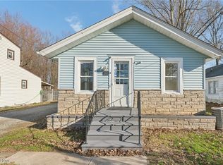 254 Oakwood St, Elyria, OH